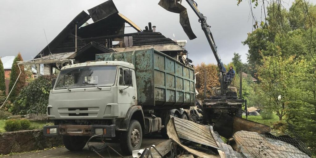 Вывоз мусора после пожара с утилизацией в Екатеринбурге в октябре