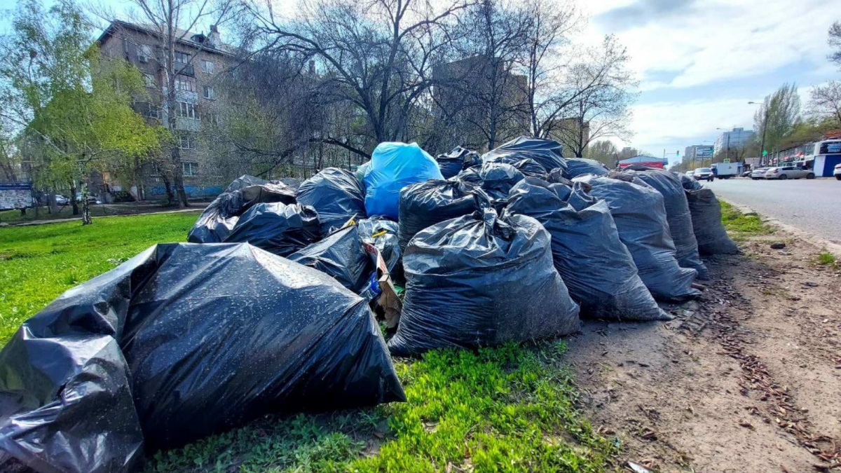 Вывоз и утилизация мусора после субботника в Екатеринбурге в октябре